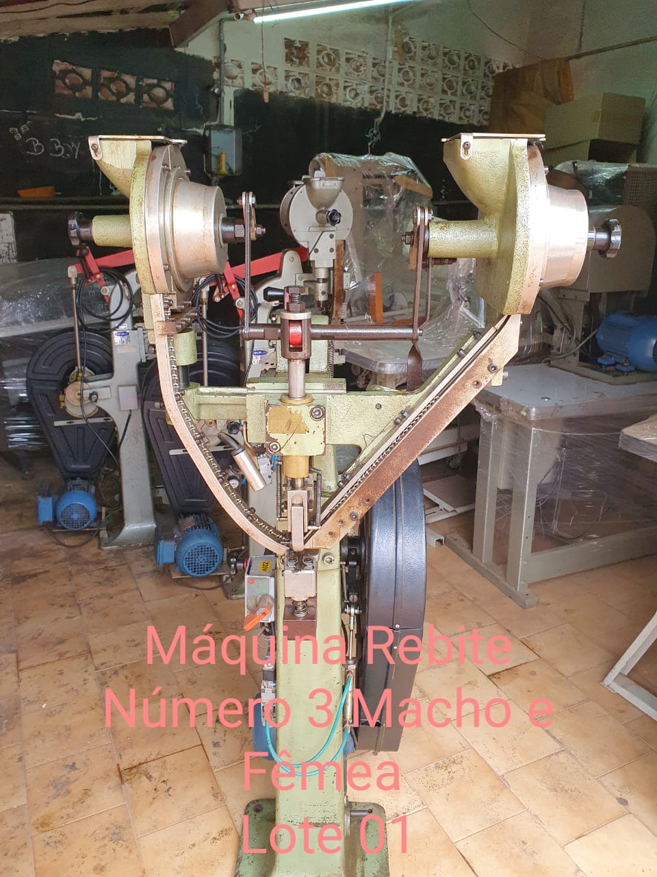 Máquina Aplicar Rebite N° 3