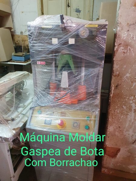 Máquina Moldar Cano Botas, Cuturnos