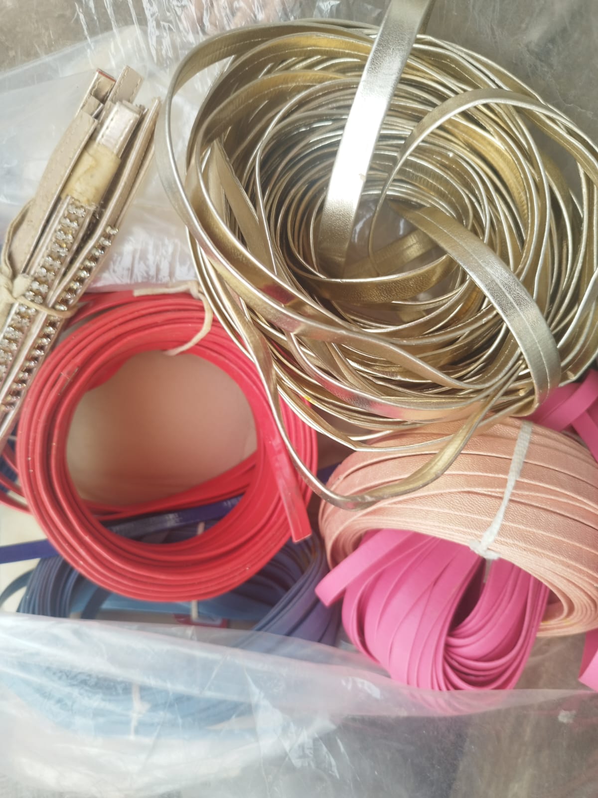 Tiras e tranças diversas cores