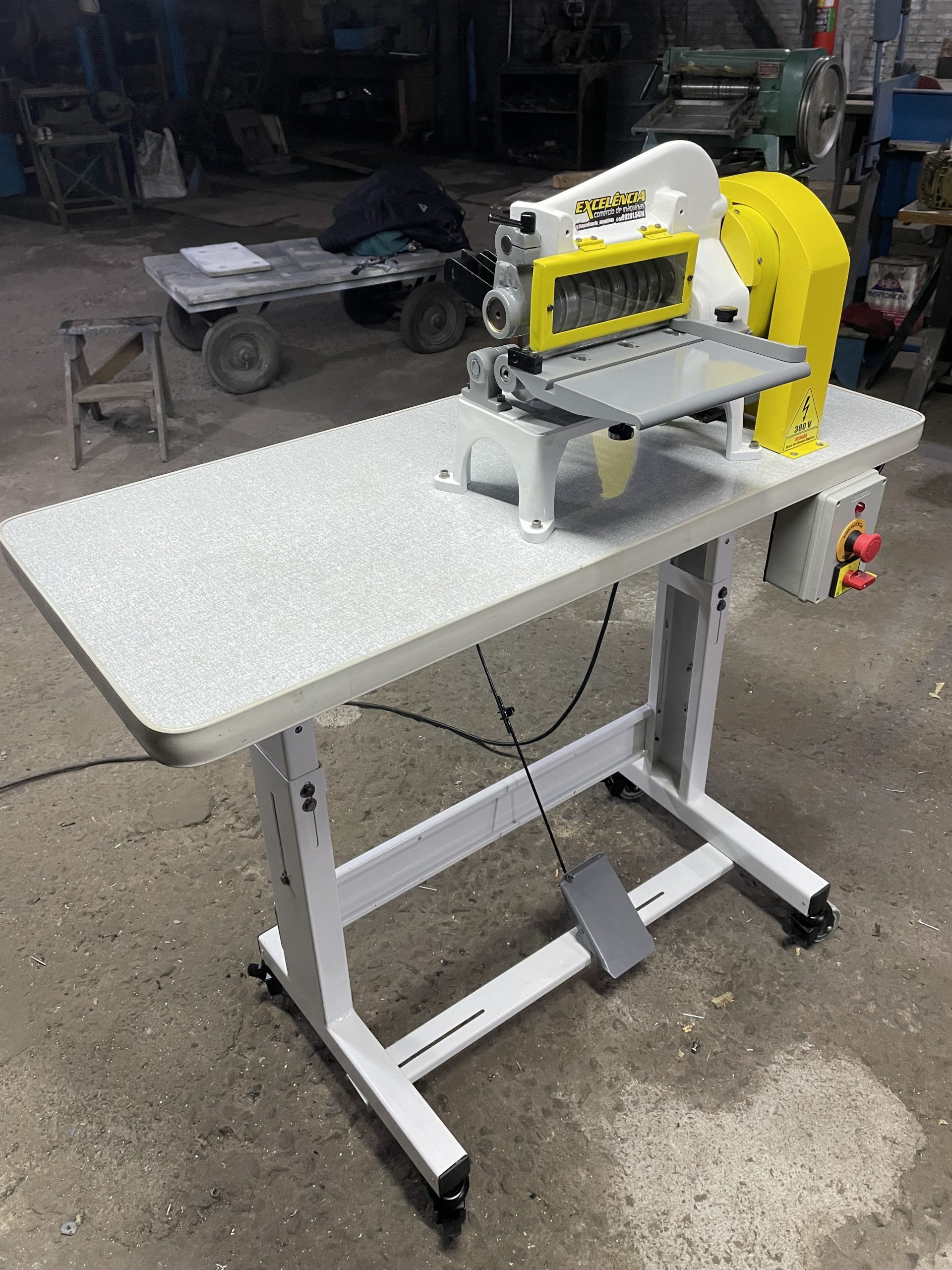 Máquina de cortar tiras