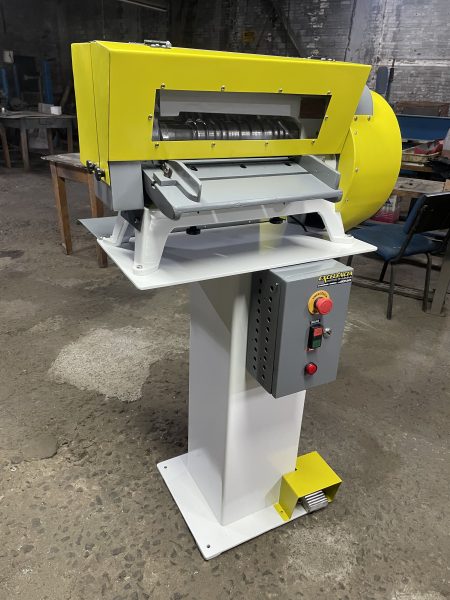 Máquina de cortar tiras grande