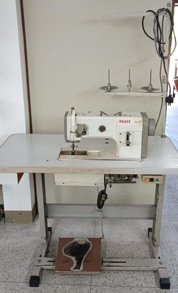 Máquina de costura PFAFF 1245