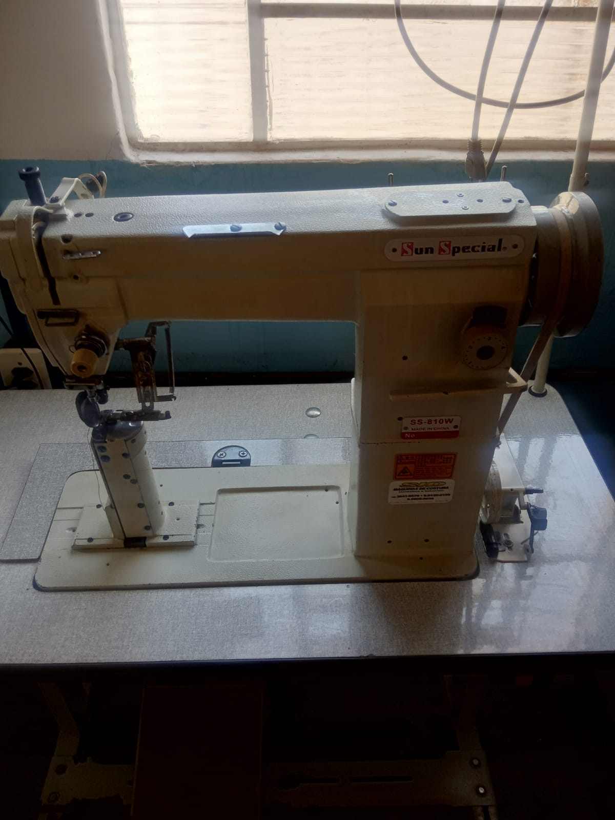 Maquina de coluna transporte simples