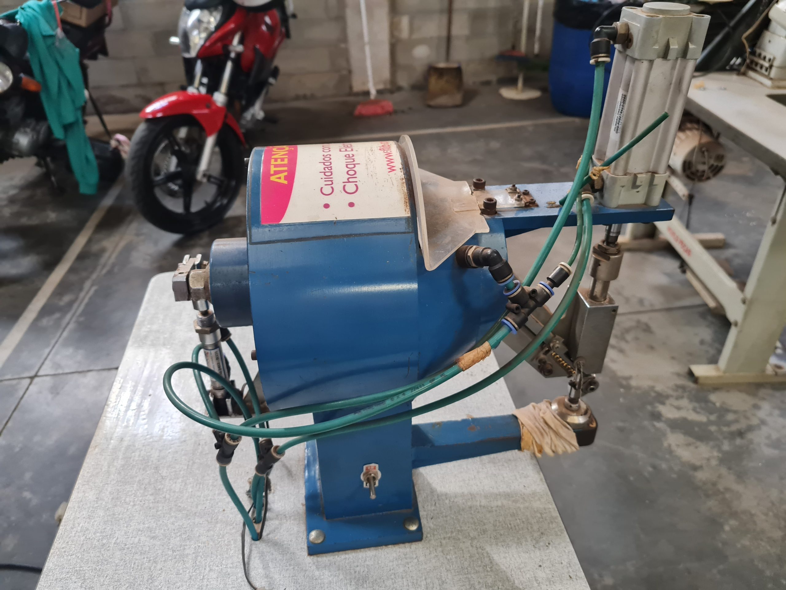 Maquina Spykers Cravo enfeite