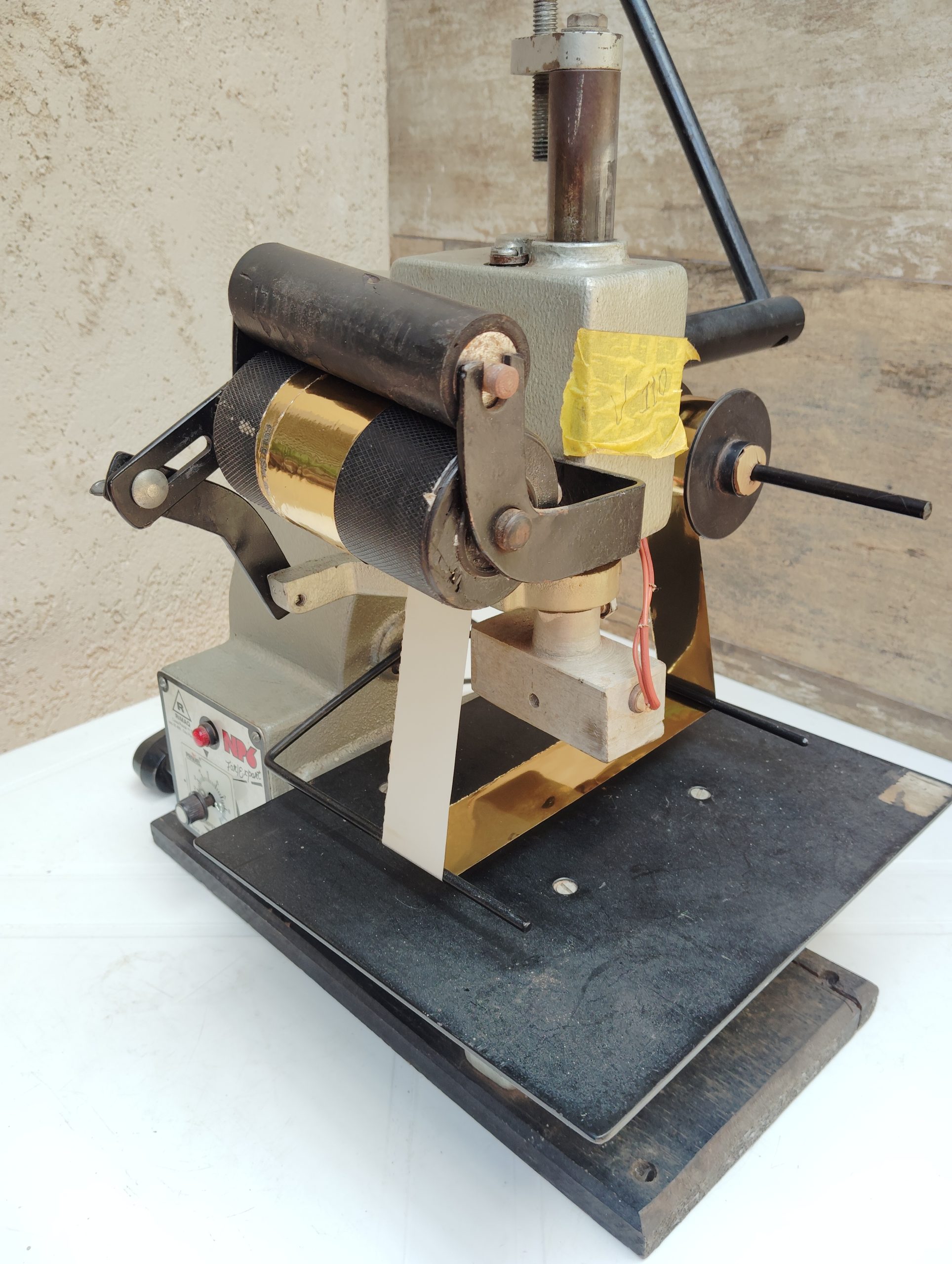 Carimbadeira Térmica Acionamento Manual 110v – Clichê com ou sem Fita Foil