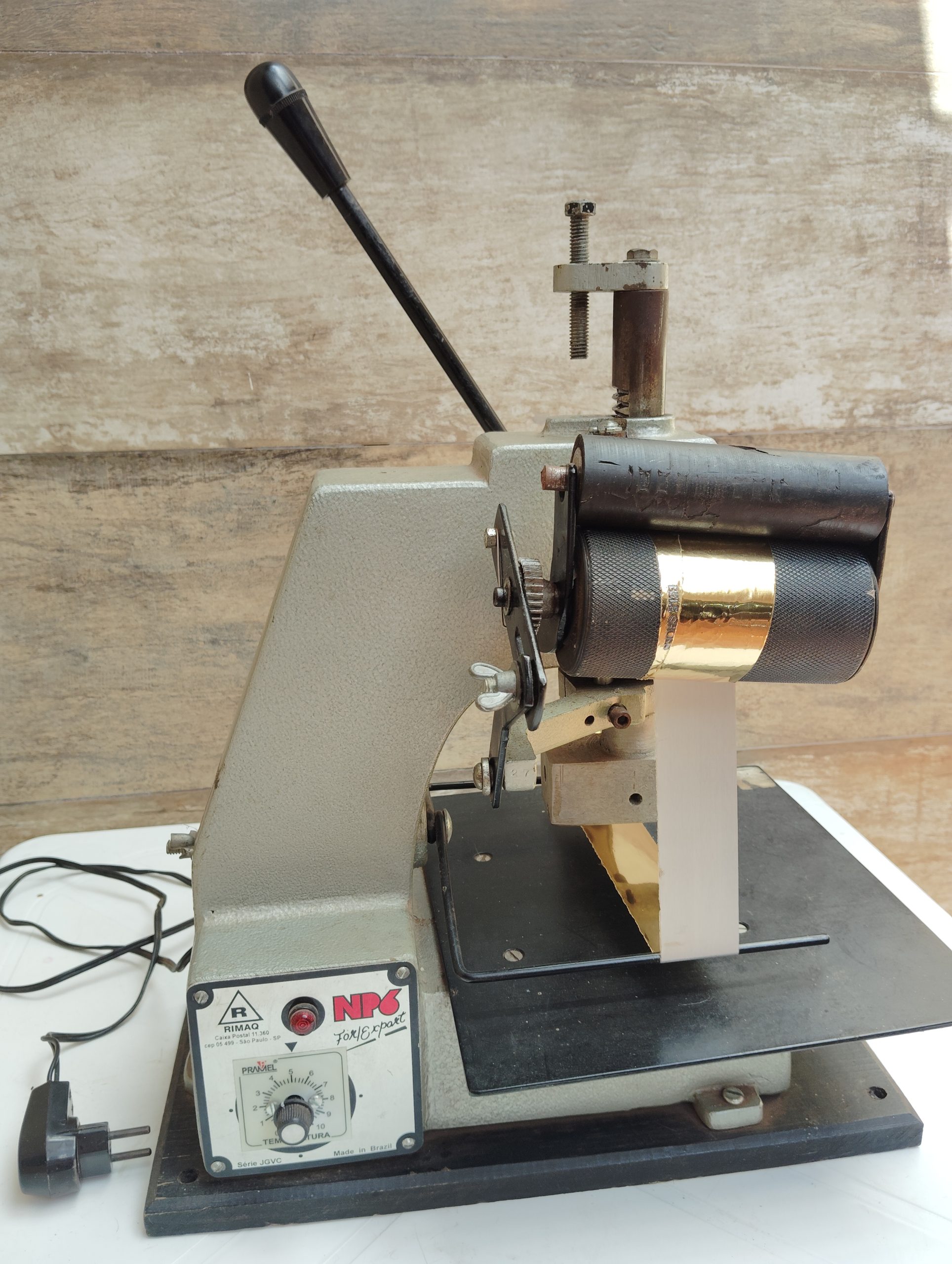 Carimbadeira Térmica Acionamento Manual 110v – Clichê com ou sem Fita Foil