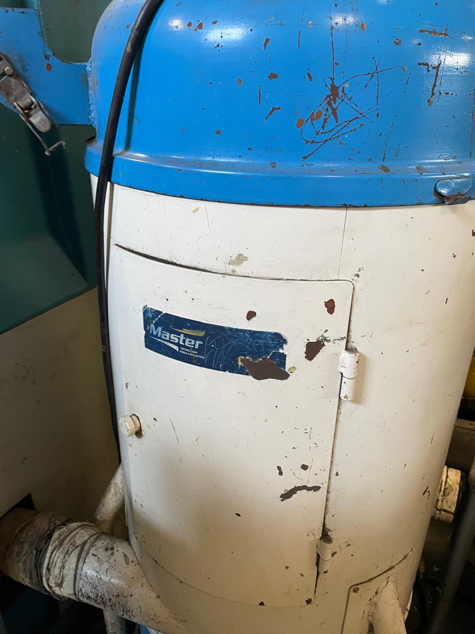 Vendo Máquinas Semi-Novas