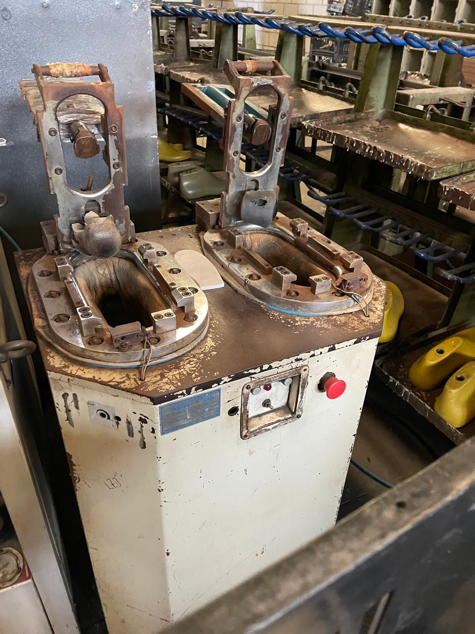 Vendo Máquinas Semi-Novas