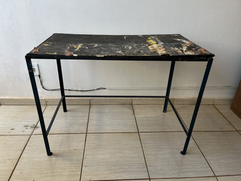Mesa para auxiliar de pesponto