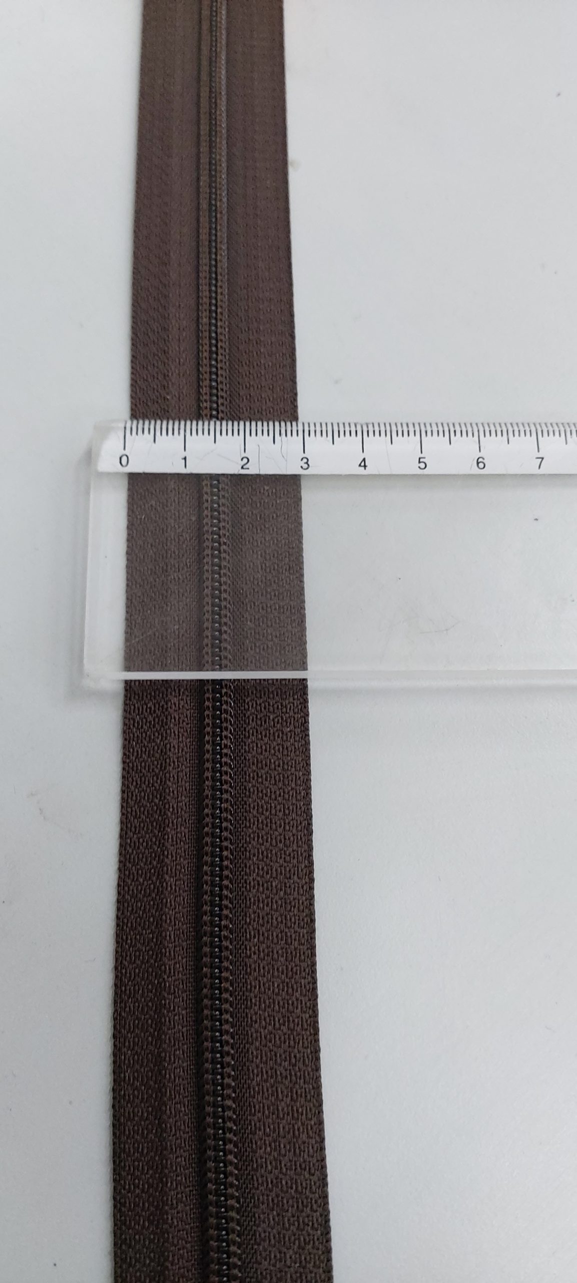Ziper YKK 4,5mm nylon cor 570 café