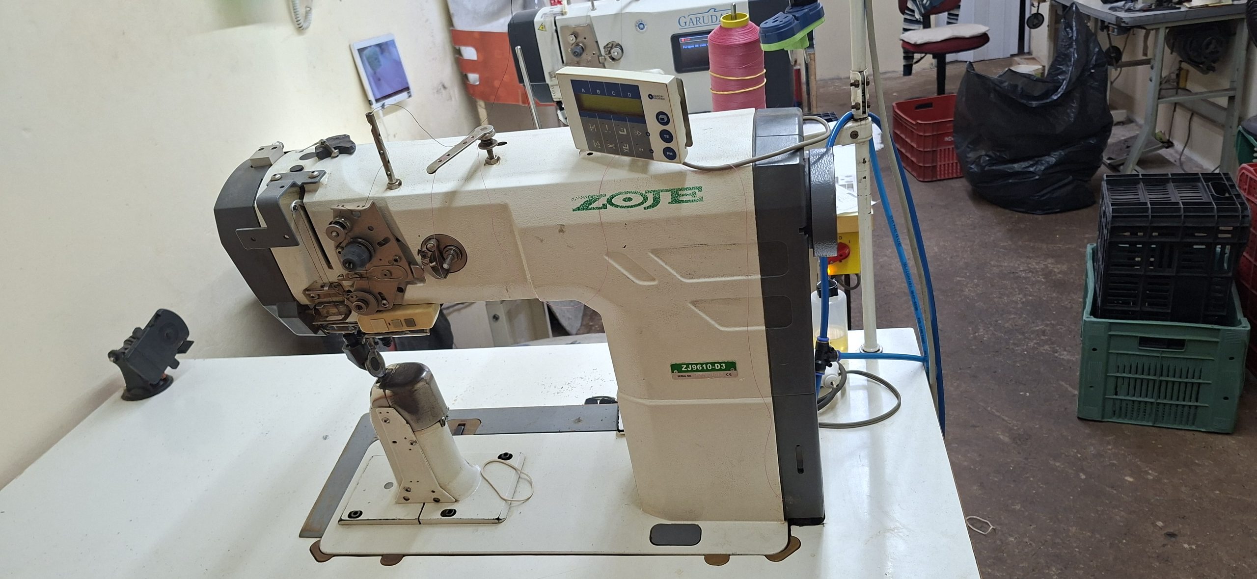 Máquina de pesponto eletrônica pneumática