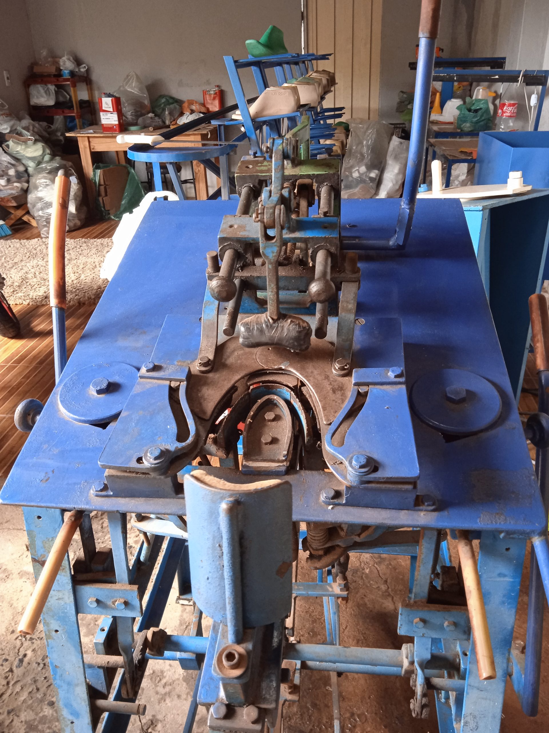 Máquina manual de montar