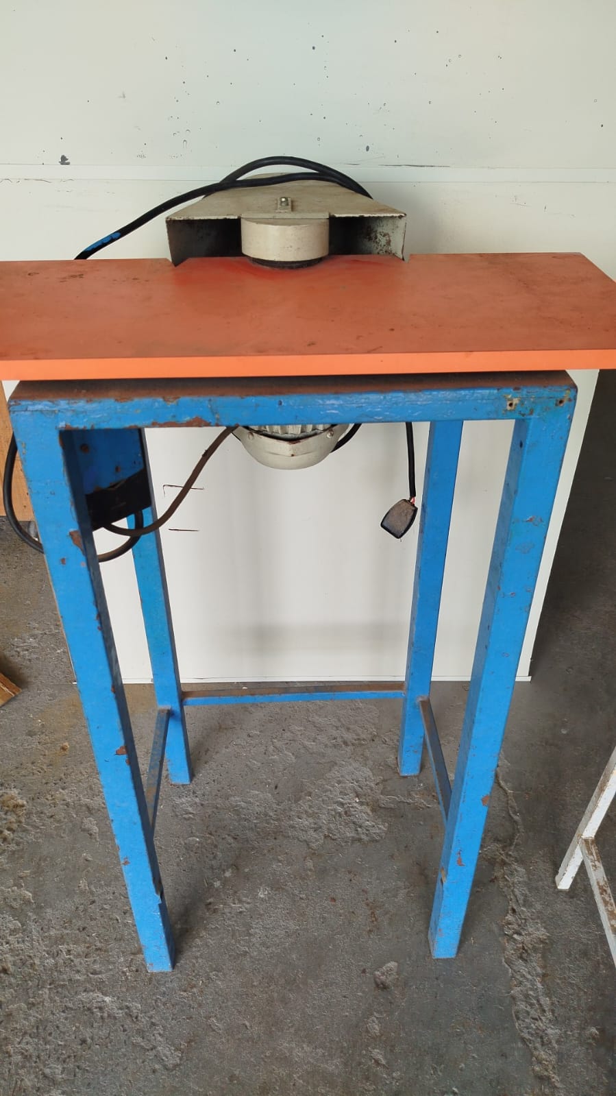 Máquina de arredondar beira com esmiril