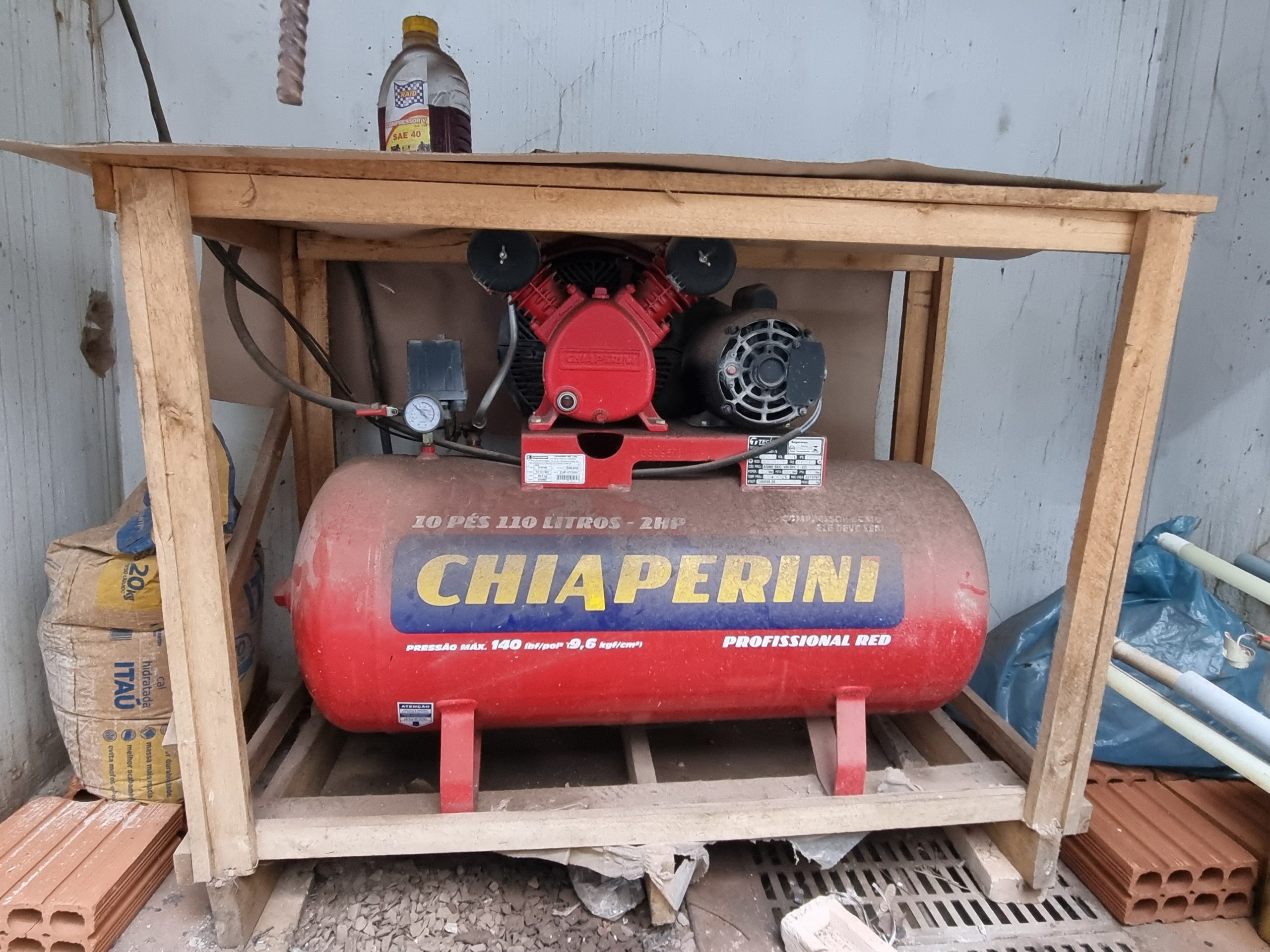 Compressor de Ar 10 110 Linha RED Com Motor Monofásico Chiaperini