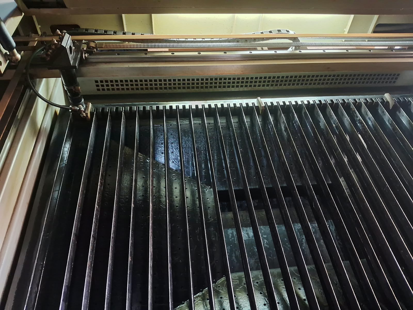 Máquina de Corte a Laser.
